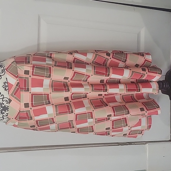 Valarie Stevens Geometric Print Silk Skirt - Picture 3 of 10